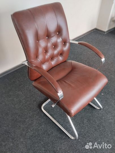 Офисный стул