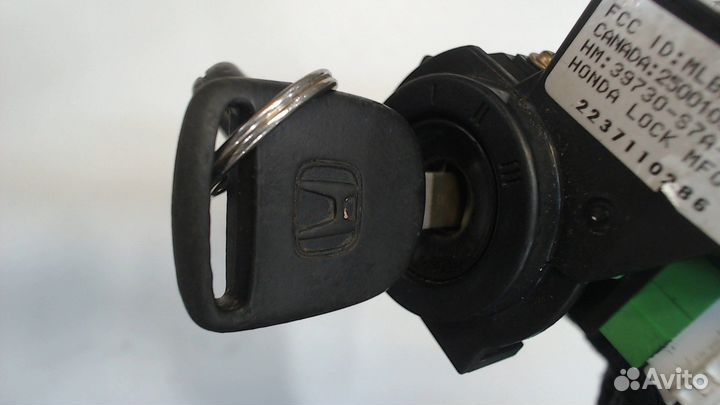 Замок зажигания Honda CR-V, 2002