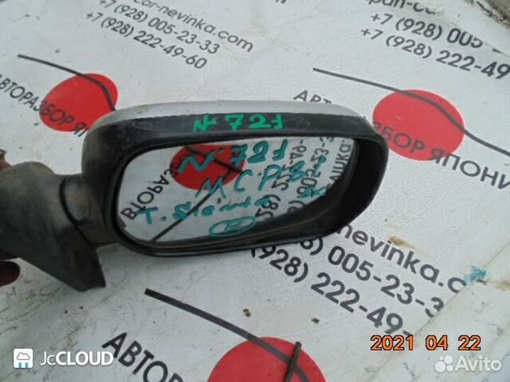 Зеркало на toyota sienta MCP81