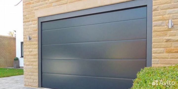 Секционные ворота подъемные