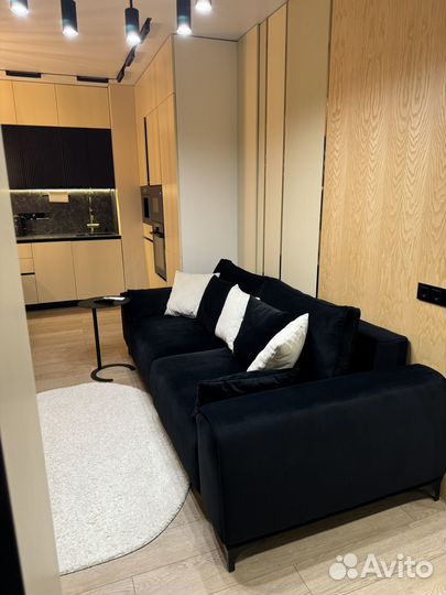 Диван чёрный