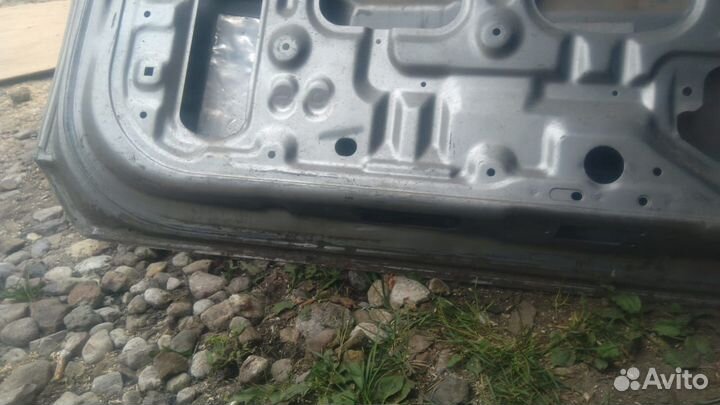 Крышка багажника Nissan X-trail 893807253