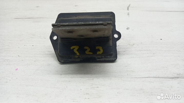 Резистор печки Mazda 323 BA