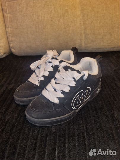 Кроссовки на колесиках heelys