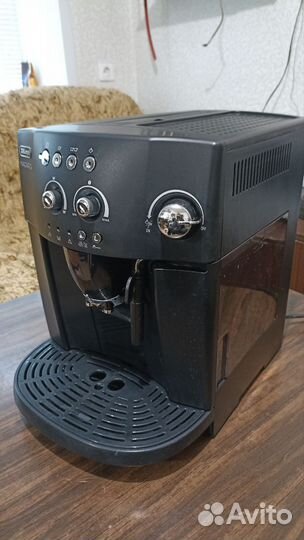 Кофемашина delonghi