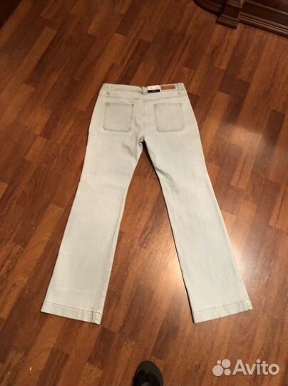 Джинсы женские