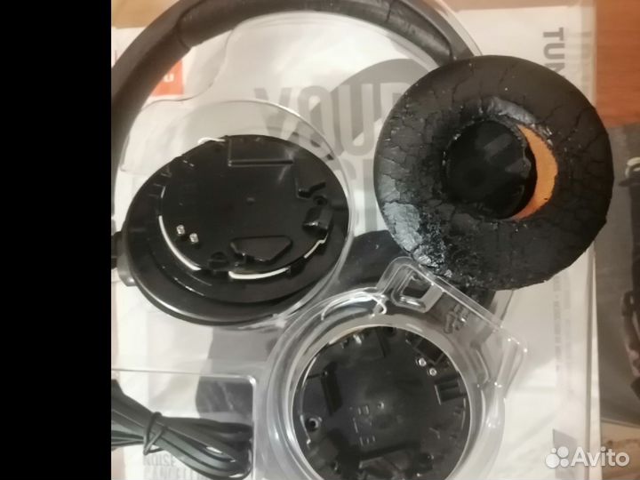 Беспроводные наушники jbl 600BT