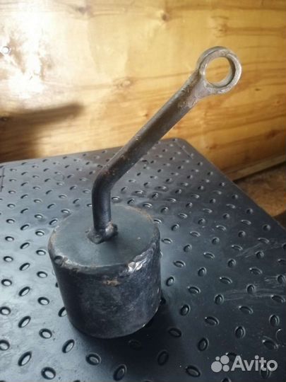 Блокировка защита крышки бака Газель