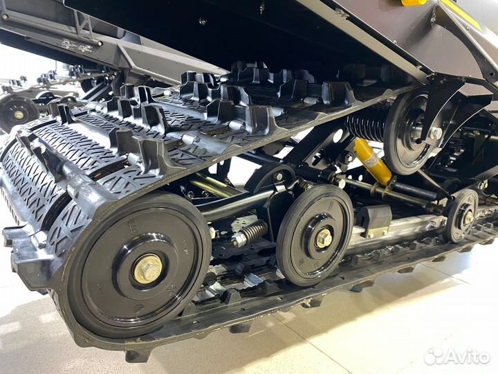Снегоход Stels Ставр MS600