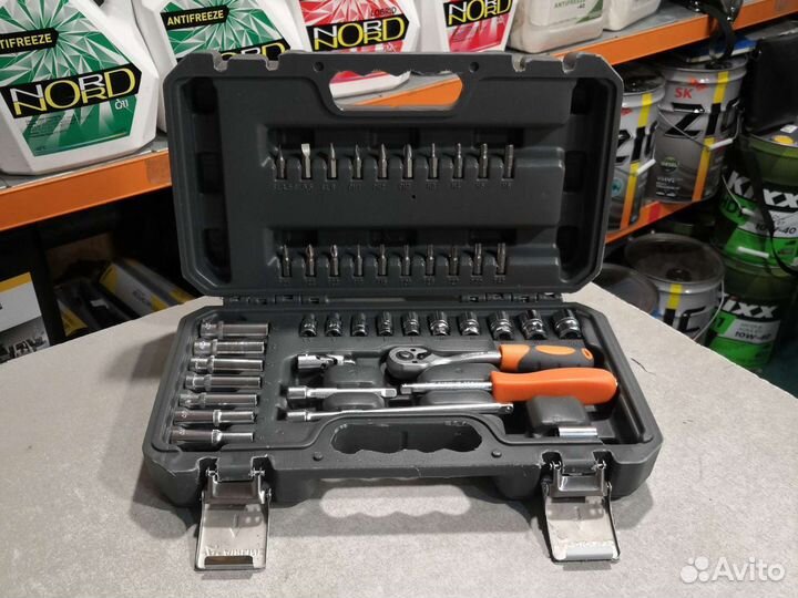 Набор головок и принадлежностей 1/4 43пр airline