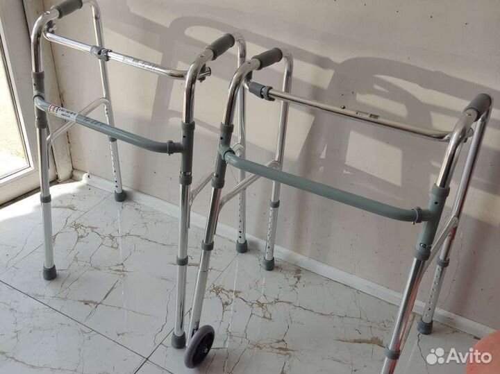 Аренда колясок, костылей, ходунков, кроватей