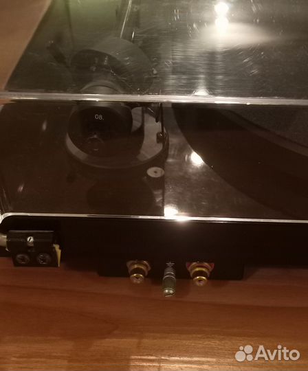 Проигрыватель Pro-Ject Debut Carbon DC Piano Black