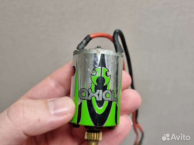 Коллекторный мотор для трофи Axial 27T