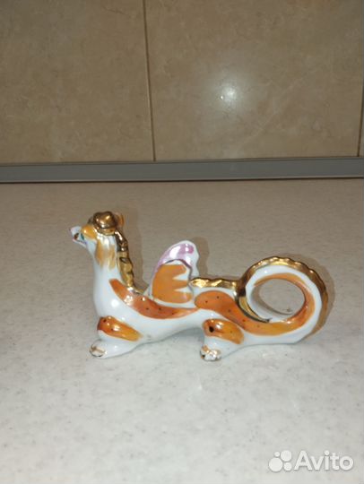 Статуэтка дракон