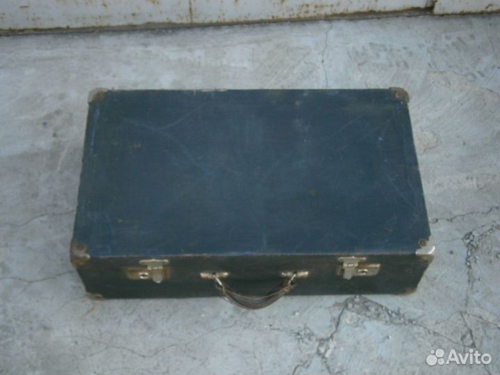 3-Чемодана СССР особенный офицерский и 2-а простых