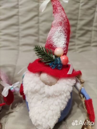 Новогодние игрушки