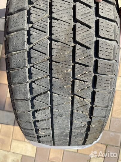 Bridgestone Blizzak DM-V3 235/55 R18 100