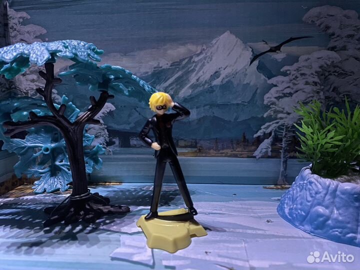 Kinder surprise Леди Баг