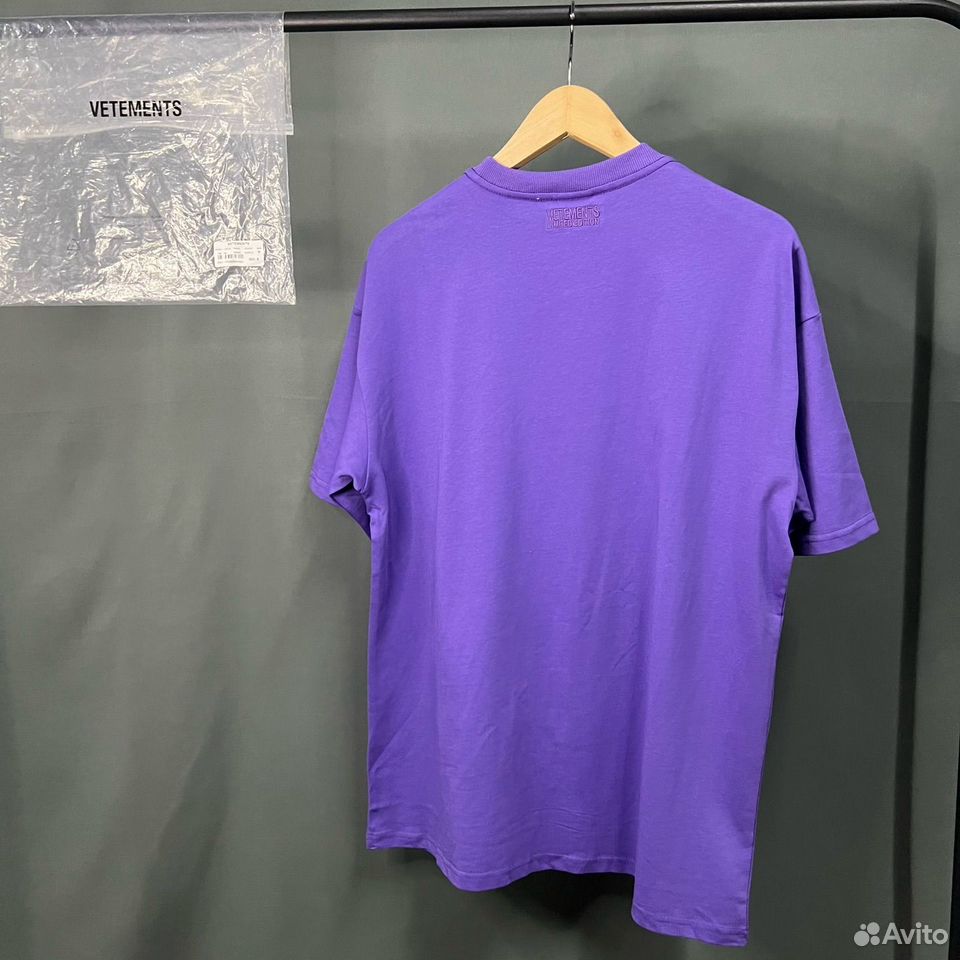 Vetements Milka Tee