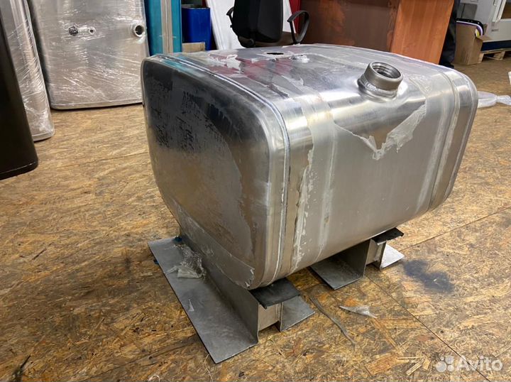 Алюминиевый топливный бак Скания 200 л