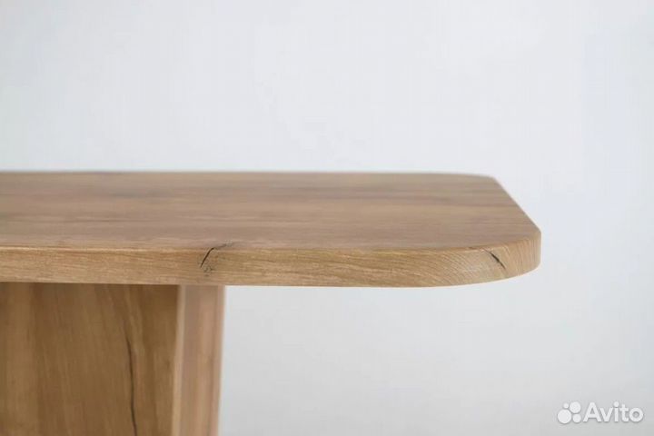 Стол обеденный