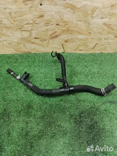 Патрубок системы охлаждения Ford Mondeo 5 1.5