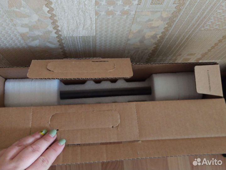 Пустая коробка от ноутбука lenovo 14