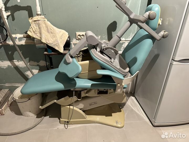 Стоматологическое кресло