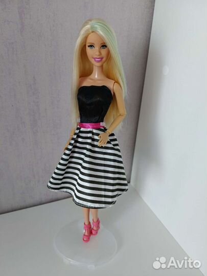 Barbie принцесса Дримтопии на шарнирном теле