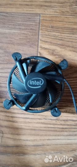 Кулер для процессора intel Боксовый