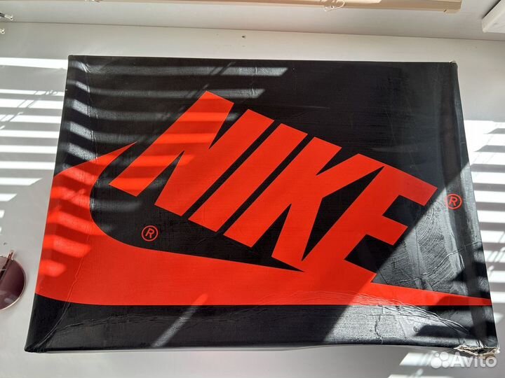 Кроссовки Nike