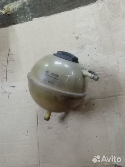 Расширительный бачок Transporter t4