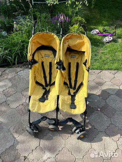 Коляска для двойни
