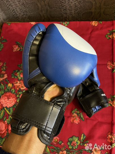 Боксерские перчатки Green Hill 10 oz (унций)