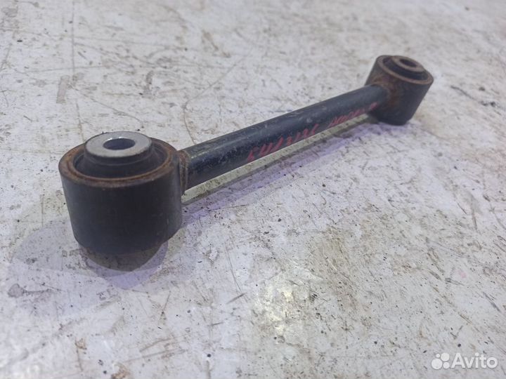 Рычаг задний поперечный правый
