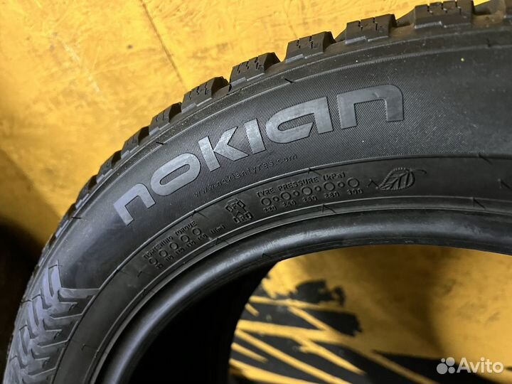 Nokian Tyres Hakkapeliitta 8 235/50 R17