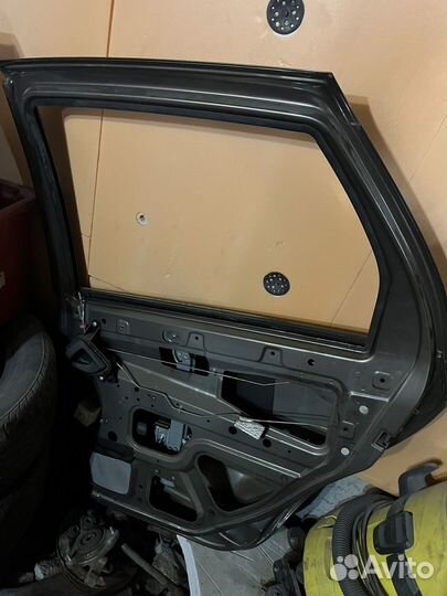 Запчасти LADA granta дверь