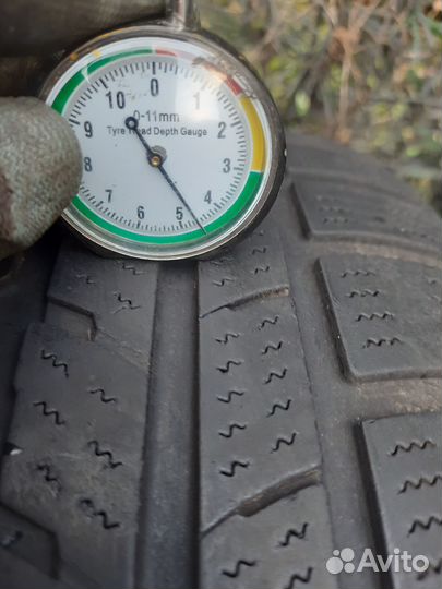 Roadstone Winguard Sport 235/55 R17