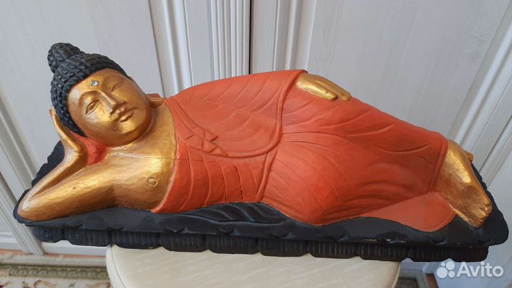 Статуэтка большой Будда. Дерево