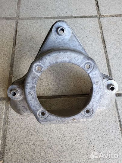 Опора амортизатора audi A8 D3 quattro