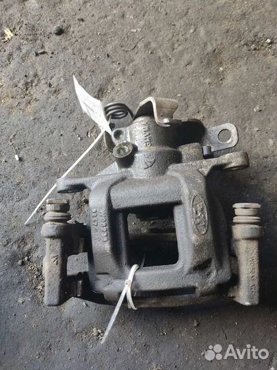 Суппорт тормозной задний правый 14- Форд Транзит