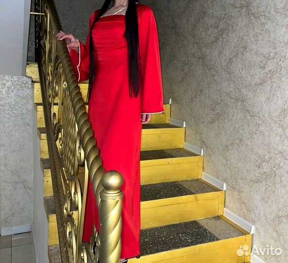 Вечернее платье 42 44 красное