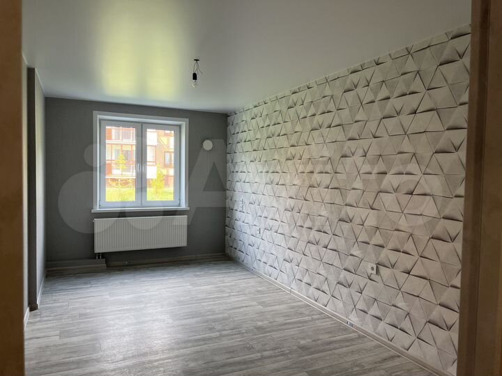 2-к. квартира, 74,4 м², 1/3 эт.