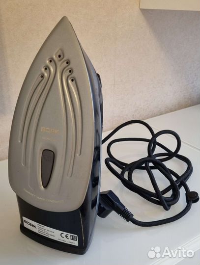 Утюг Bork i601 на запчасти