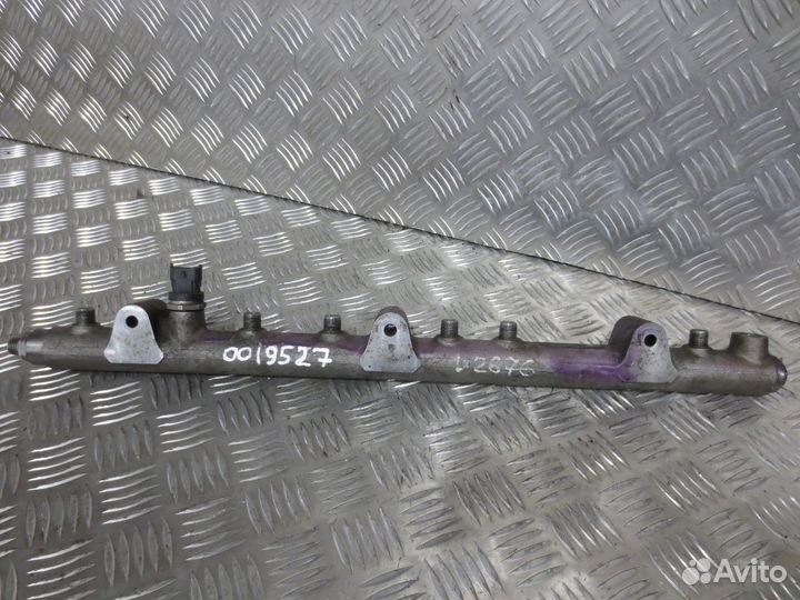 Топливно-распределительная рампа MAN 51103116082