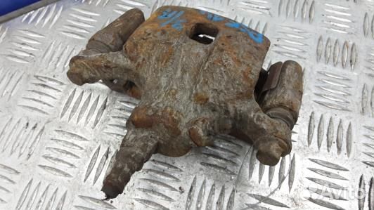 Суппорт тормозной задний правый mitsubishi galant