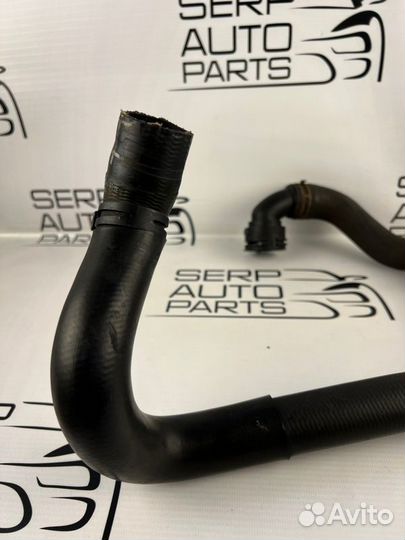 Патрубок системы охлождения Volkswagen Passat B6