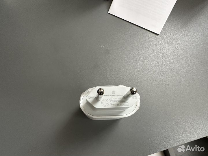 Адаптер блок Apple 20W USB Type-C Power