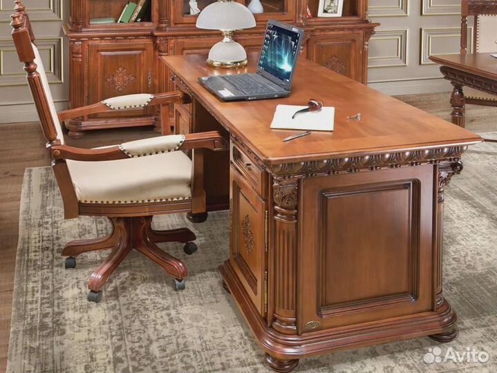 Стул для кабинета 