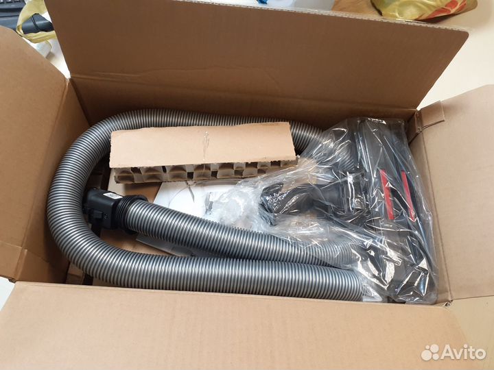 Пылесос циклонный новый samsung